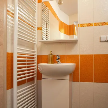 U Gigantu Konukevi 3*